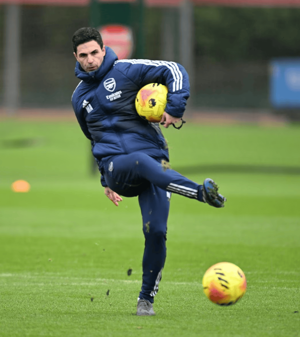 今夜意甲焦点战,曼联伤情更新,球迷炸锅,赛程密集仍需轮换的简单介绍 今夜意甲焦点战,曼联伤情更新,球迷炸锅,赛程密集仍需轮换的简单介绍