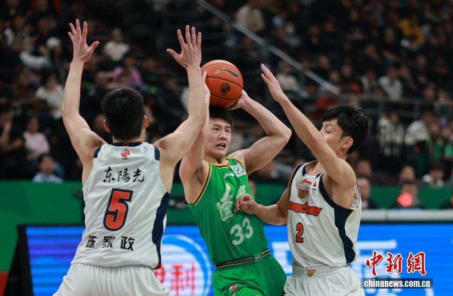 关于赛后突围战来临，辽宁本钢围绕CBA常规赛防线松动，底气十足，数据趋势出现新变化的信息