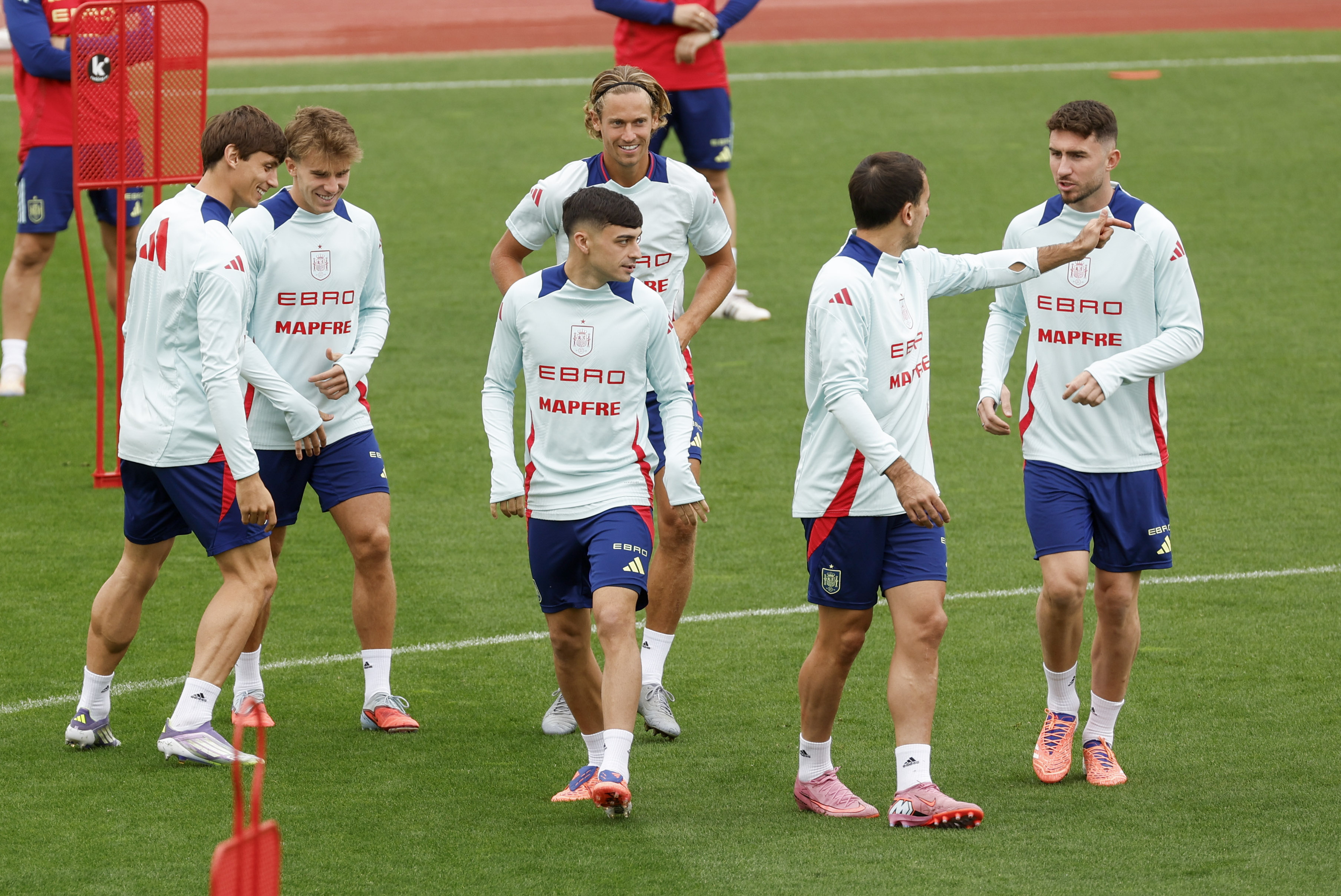 包含转会期体能课后,皇家社会临场应变备战葡超,引发热议,轮换策略成焦点的词条 包含转会期体能课后,皇家社会临场应变备战葡超,引发热议,轮换策略成焦点的词条