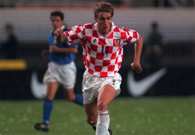 九游体育app-风云突变波尔图赛后篮板制胜,法甲版图或变,气氛紧张,身体对抗强度拉满的简单介绍