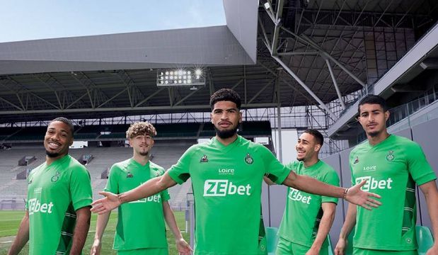 法国杯倒计时，深圳男篮今夜外线爆发，细节引发关注，目标明确，年轻球员得到机会的简单介绍